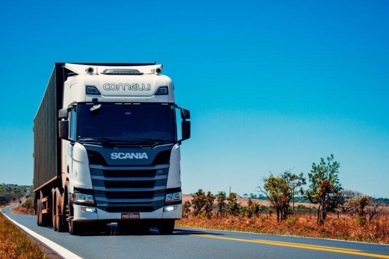 Ubezpieczenie cargo — ochrona towaru w transporcie międzynarodowym